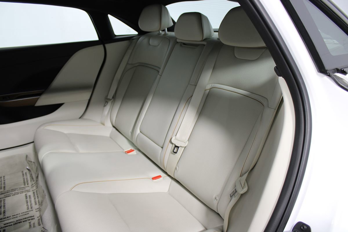 Used 2023 Lucid Air Touring image 28