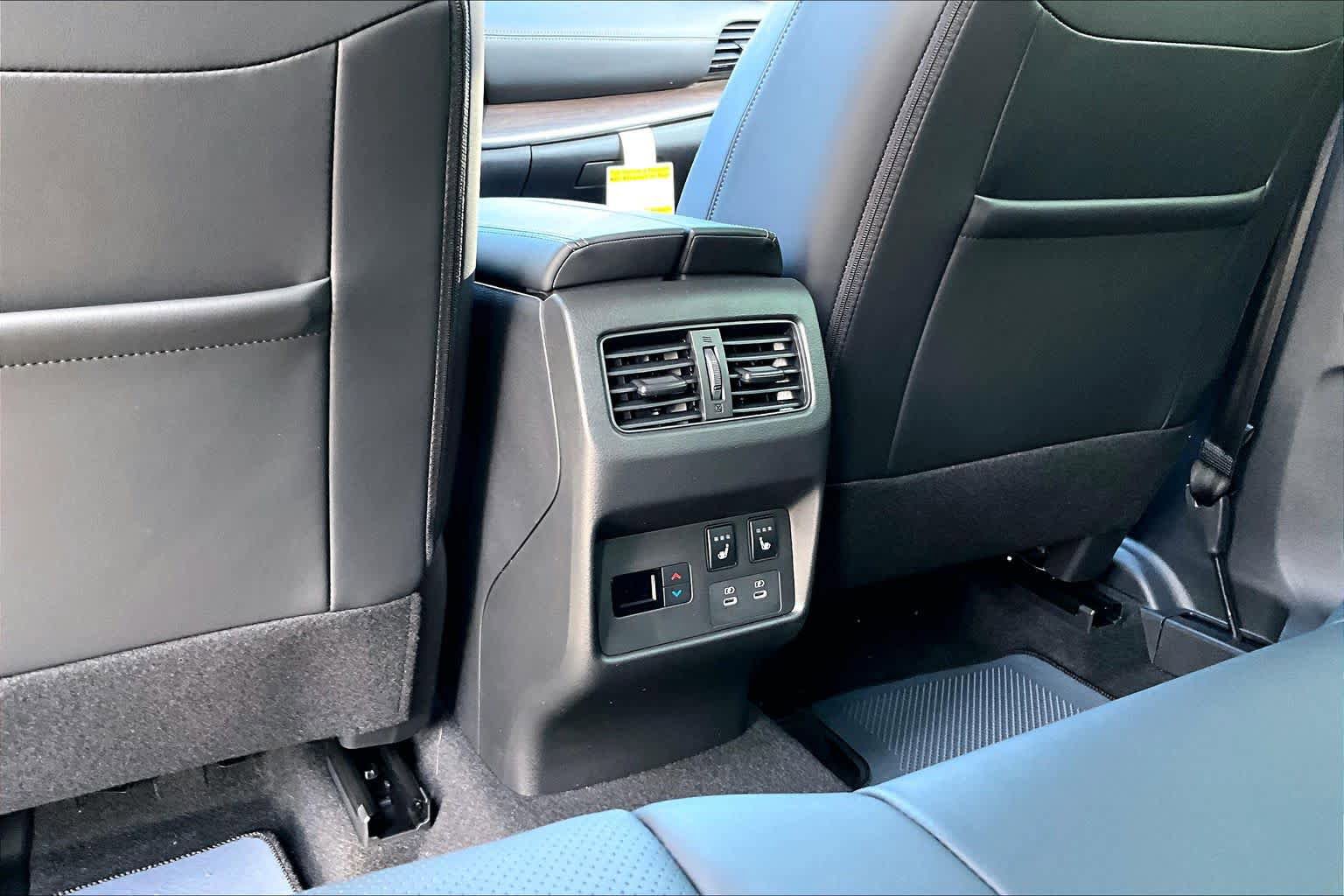New 2026 Nissan Rogue Platinum image 20