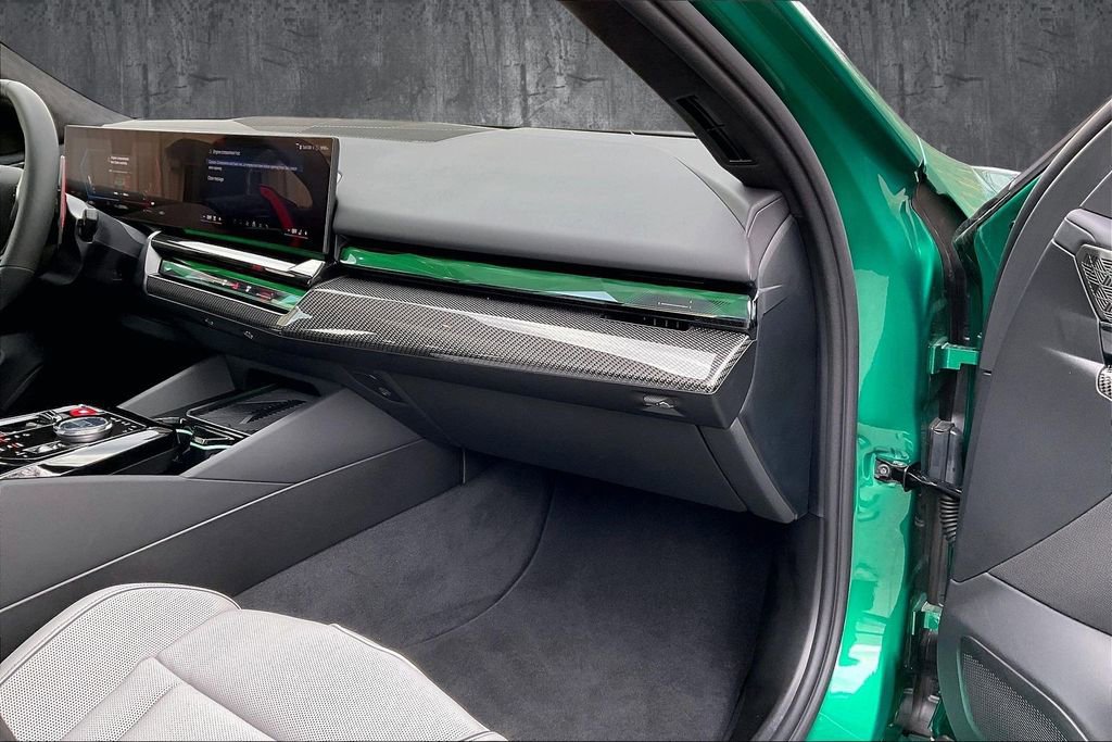 Used 2026 BMW M5 Touring image 26