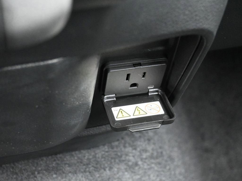 New 2026 RAM 1500 Classic Warlock image 22