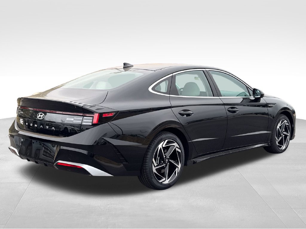 New 2026 Hyundai Sonata SEL FWD image 5
