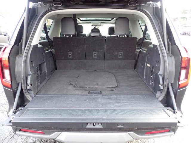 Used 2025 Ford Expedition Max Platinum image 8