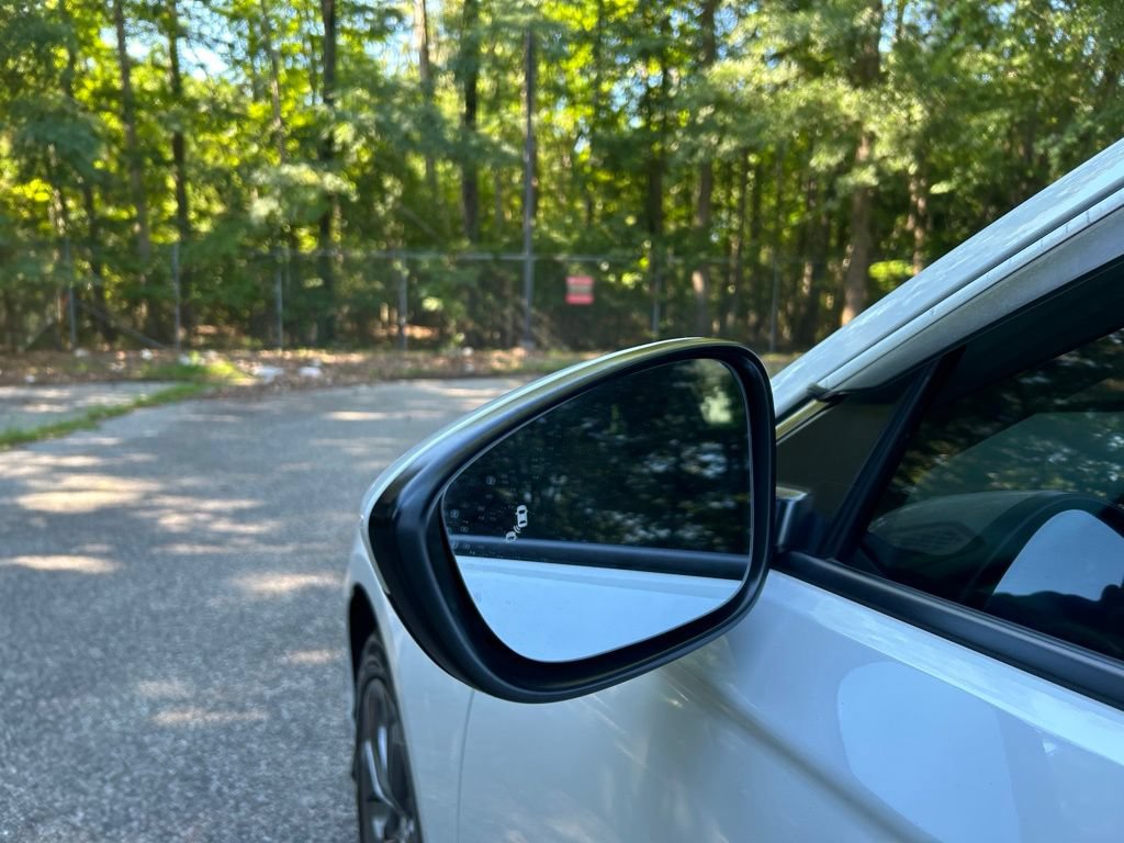Used 2023 Honda Accord EX image 10