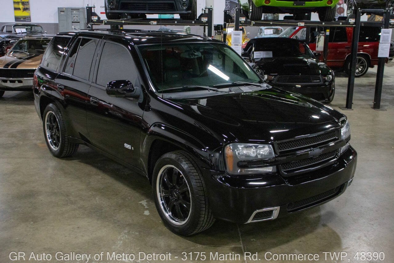 Used 2008 Chevrolet TrailBlazer SS w/ Sun And 6-Disc Cd Package AWD/4WD image 9