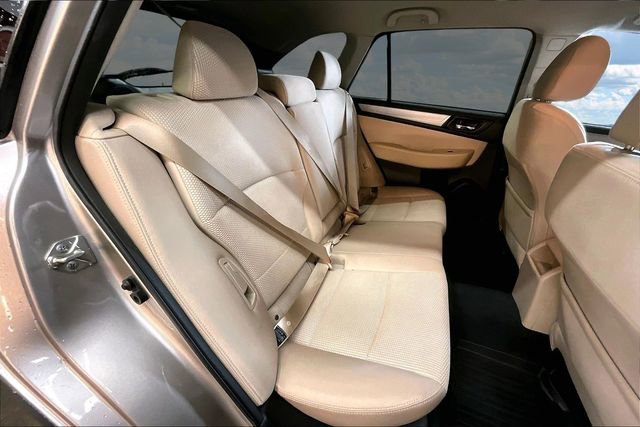 Used 2015 Subaru Outback 2.5i Premium image 24