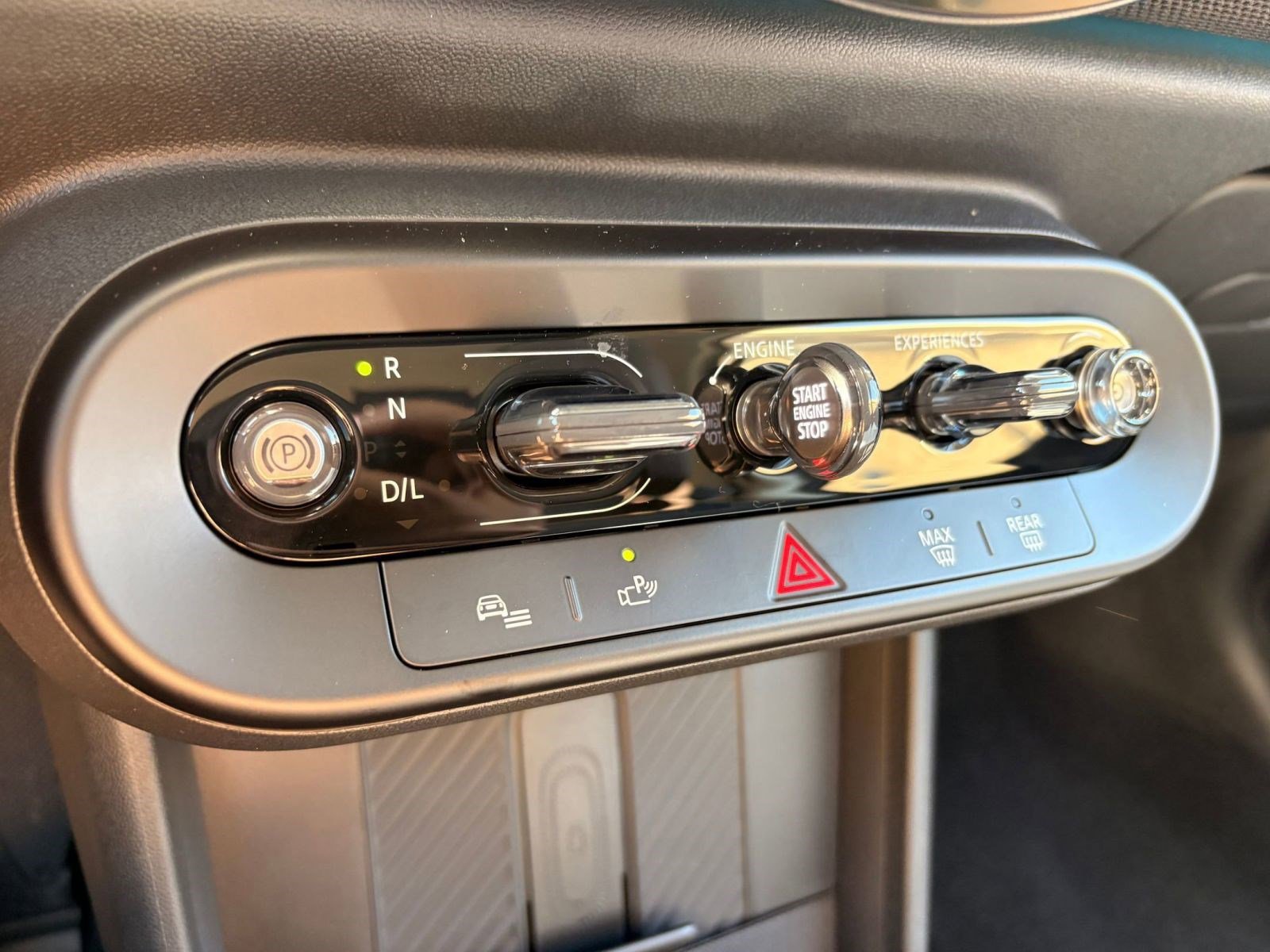 New 2026 MINI Cooper 2-Door Hardtop image 30