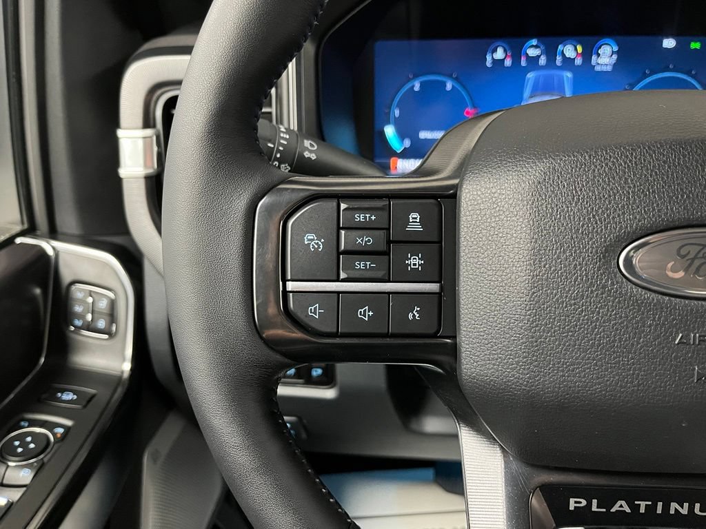 Used 2026 Ford F450 Platinum AWD/4WD image 30