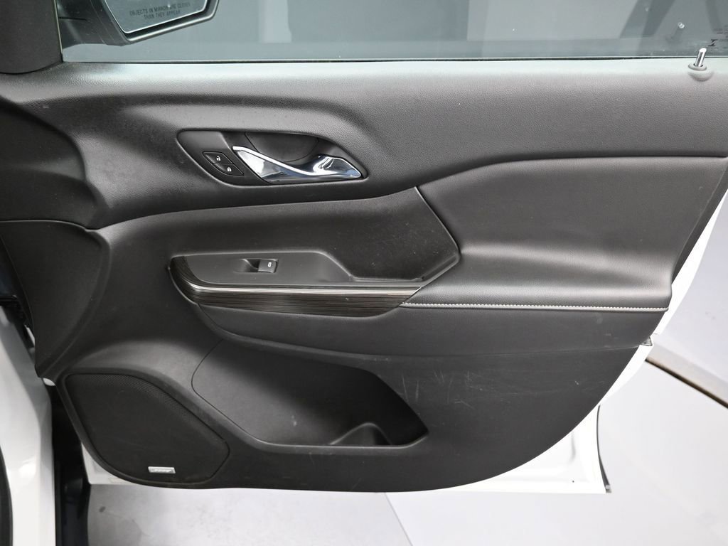 Used 2018 GMC Acadia SLT image 44