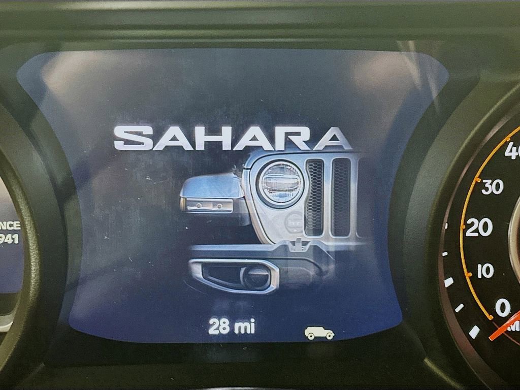 New 2025 Jeep Wrangler Unlimited Sahara AWD/4WD image 11