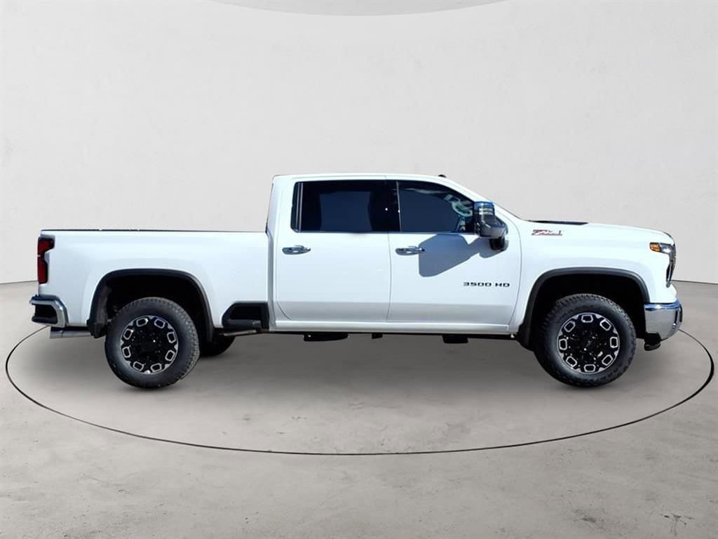 New 2026 Chevrolet Silverado 3500 LTZ w/ LTZ Convenience Package AWD/4WD image 4