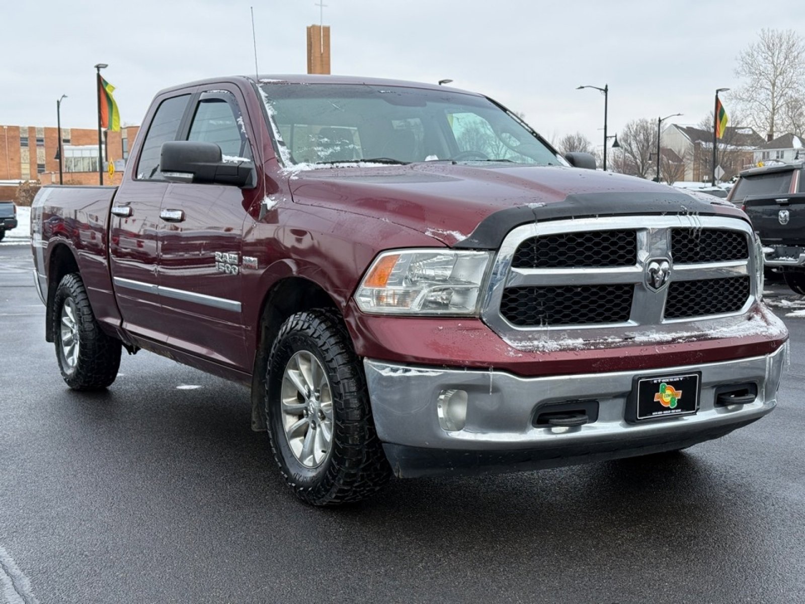 Used 2017 RAM 1500 Classic SLT w/ Luxury Group image 2