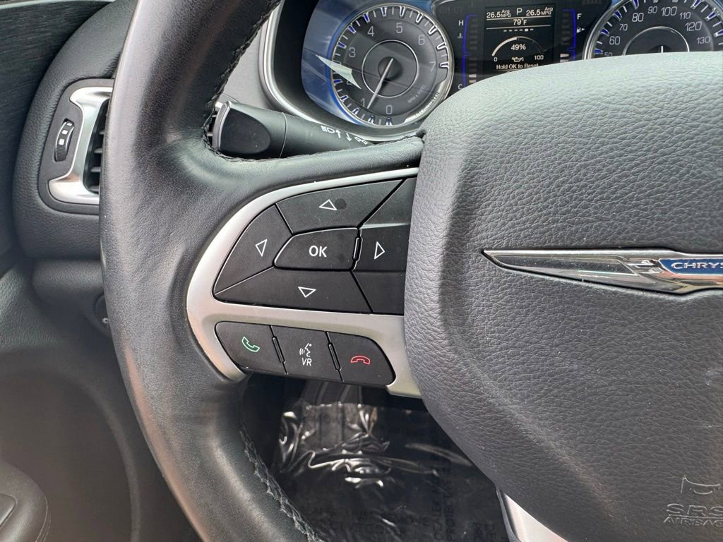 Used 2017 Chrysler 200 Limited Platinum w/ Comfort & Convenience Group FWD image 25