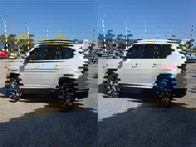 New 2026 Volkswagen Atlas SE image 7