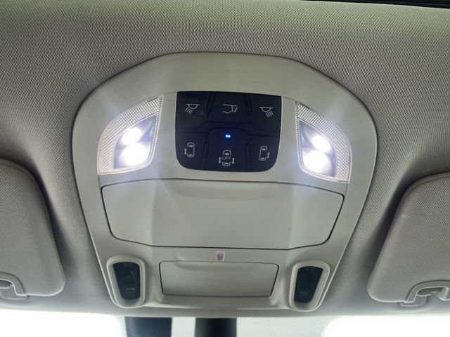 Used 2018 Chrysler Pacifica Limited w/ Advanced Safetytec Group image 25