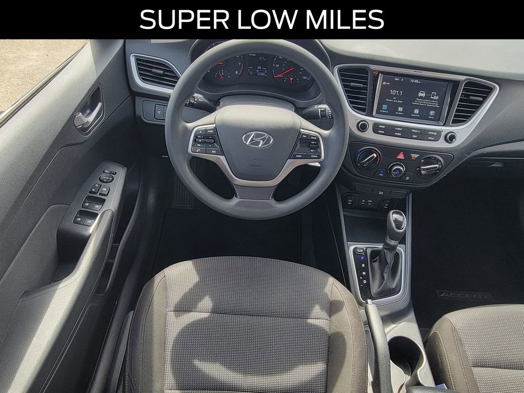 Used 2022 Hyundai Accent SEL image 8