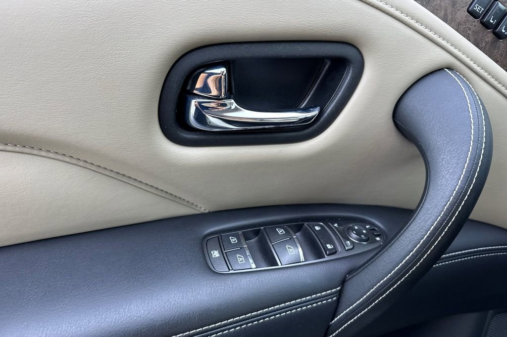 Certified 2024 INFINITI QX80 Premium Select w/ Cargo Package image 10