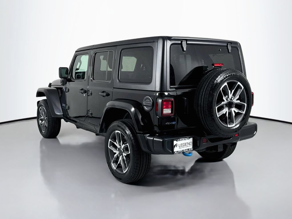 Used 2024 Jeep Wrangler Unlimited w/ Convenience Group AWD/4WD image 7