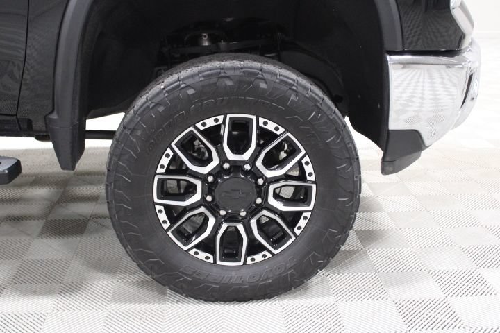 Used 2024 Chevrolet Silverado 2500 LTZ w/ LTZ Convenience Package AWD/4WD image 47