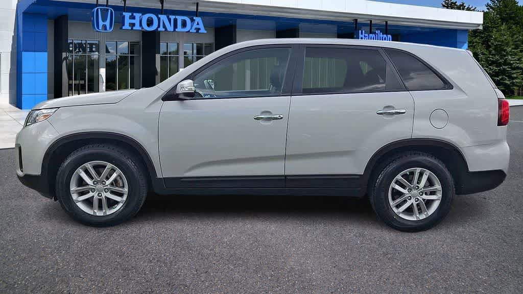 Used 2014 Kia Sorento LX image 5