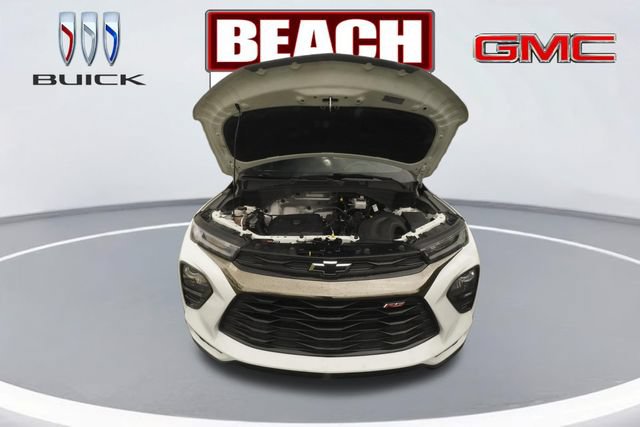Used 2022 Chevrolet TrailBlazer RS w/ Sun and Liftgate Package AWD/4WD image 9