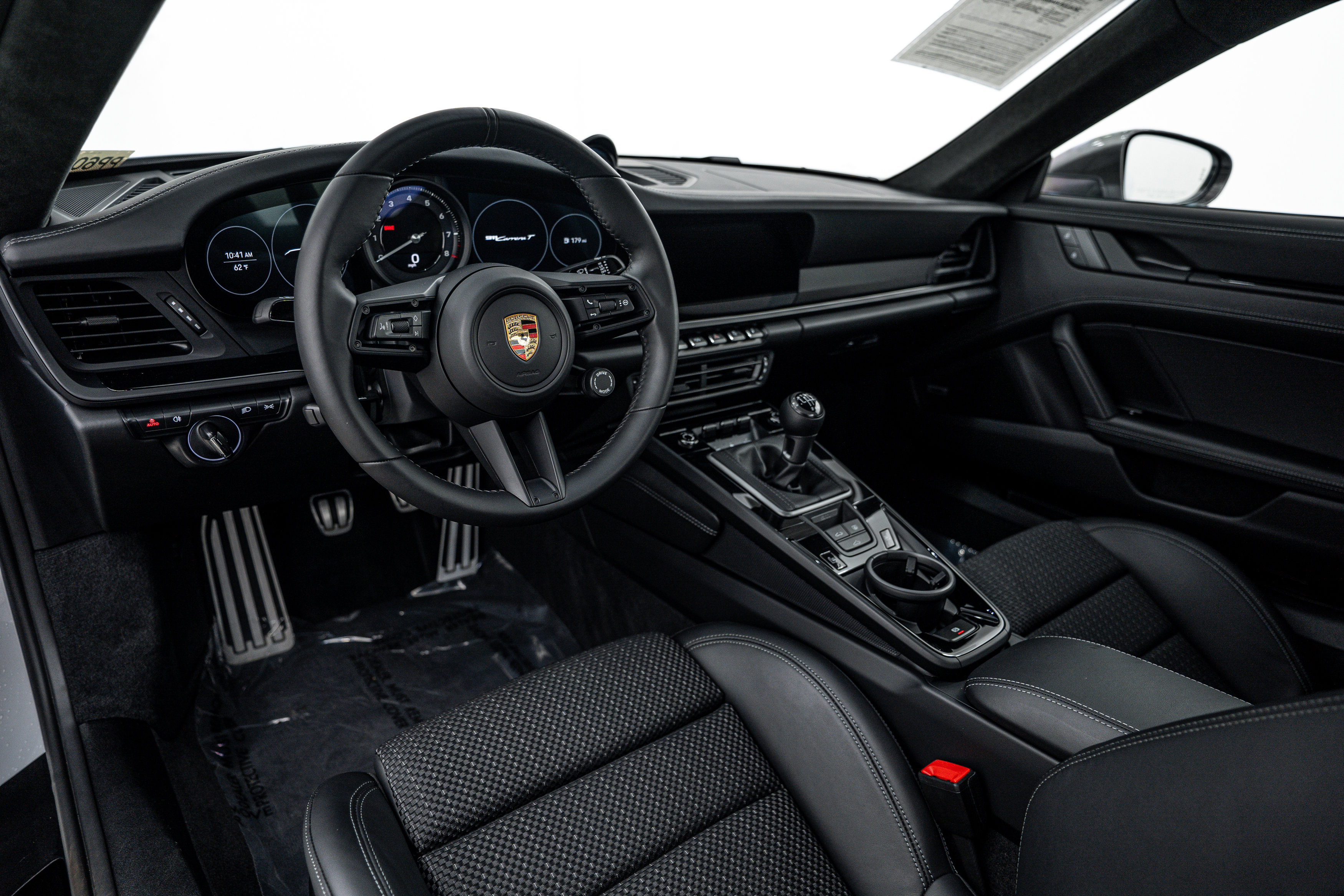 Certified 2024 Porsche 911 Carrera T RWD image 4