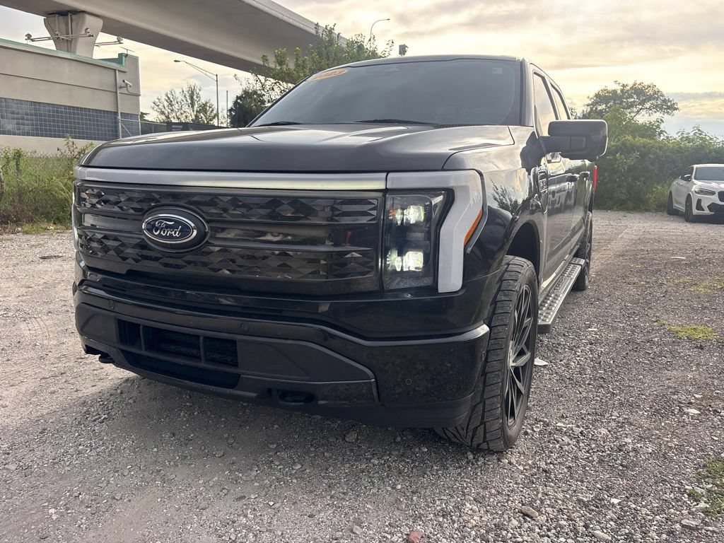 Used 2023 Ford F150 Lightning Lariat AWD/4WD image 7