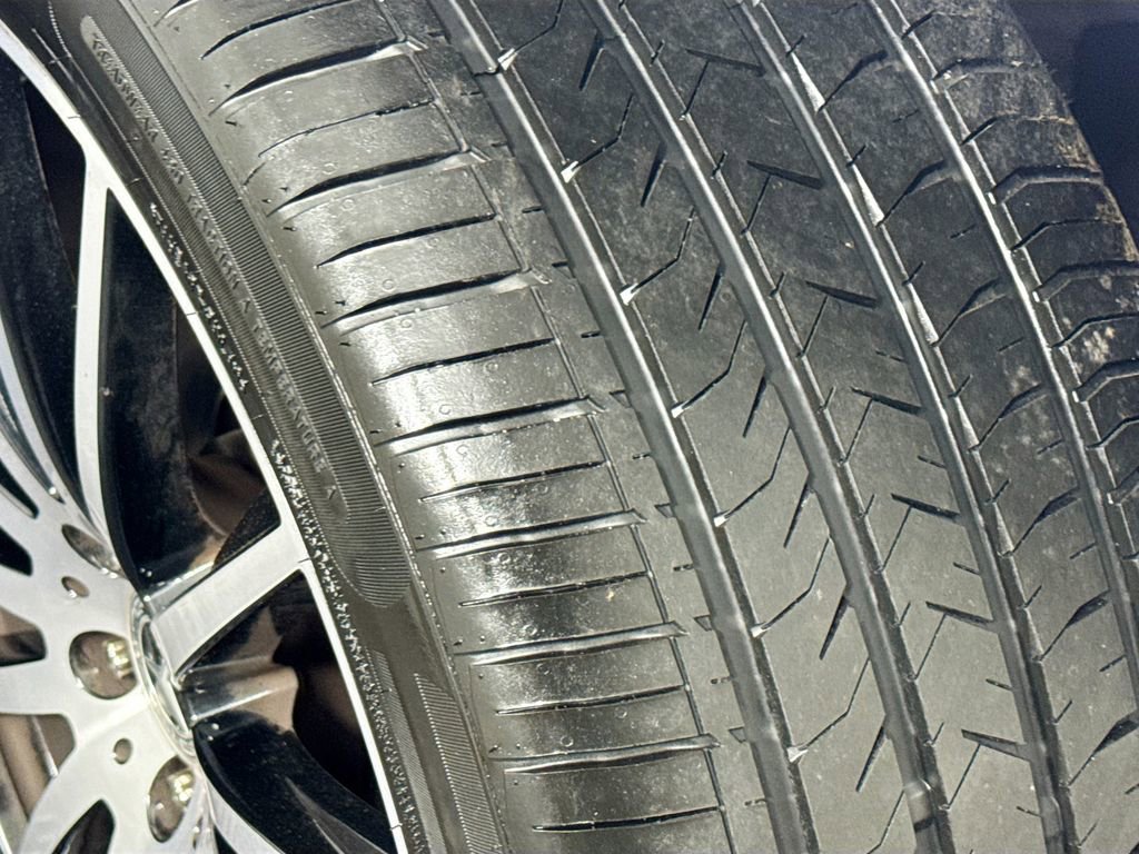 Used 2021 Mercedes-Benz GLS 580 4MATIC image 42