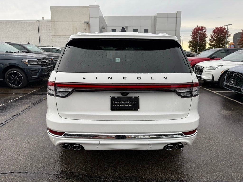 New 2025 Lincoln Aviator Black Label AWD/4WD image 4