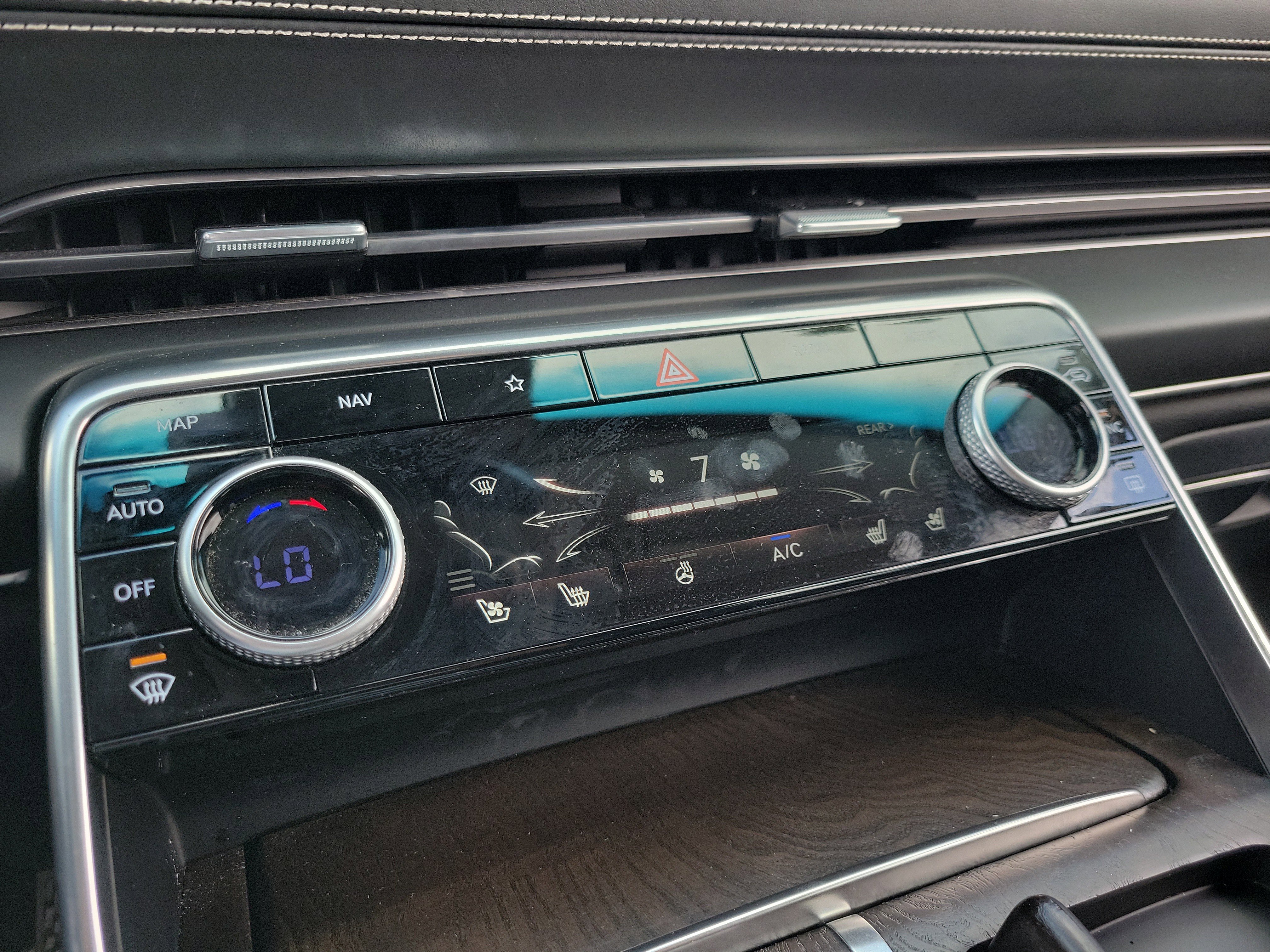 Used 2024 Genesis GV80 3.5T image 27