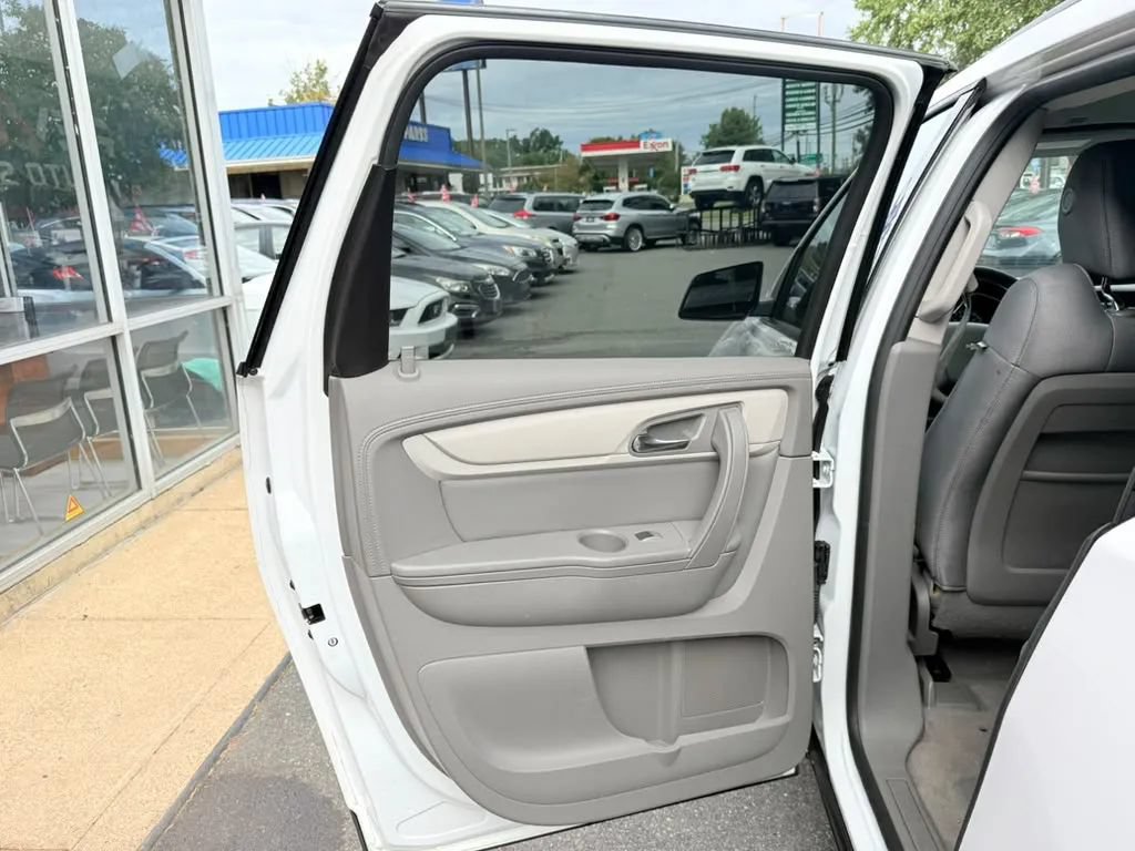 Used 2017 Chevrolet Traverse LS AWD/4WD image 15