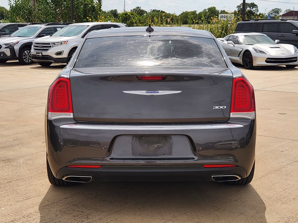 Used 2019 Chrysler 300 Limited w/ Safetytec Plus Group RWD image 7