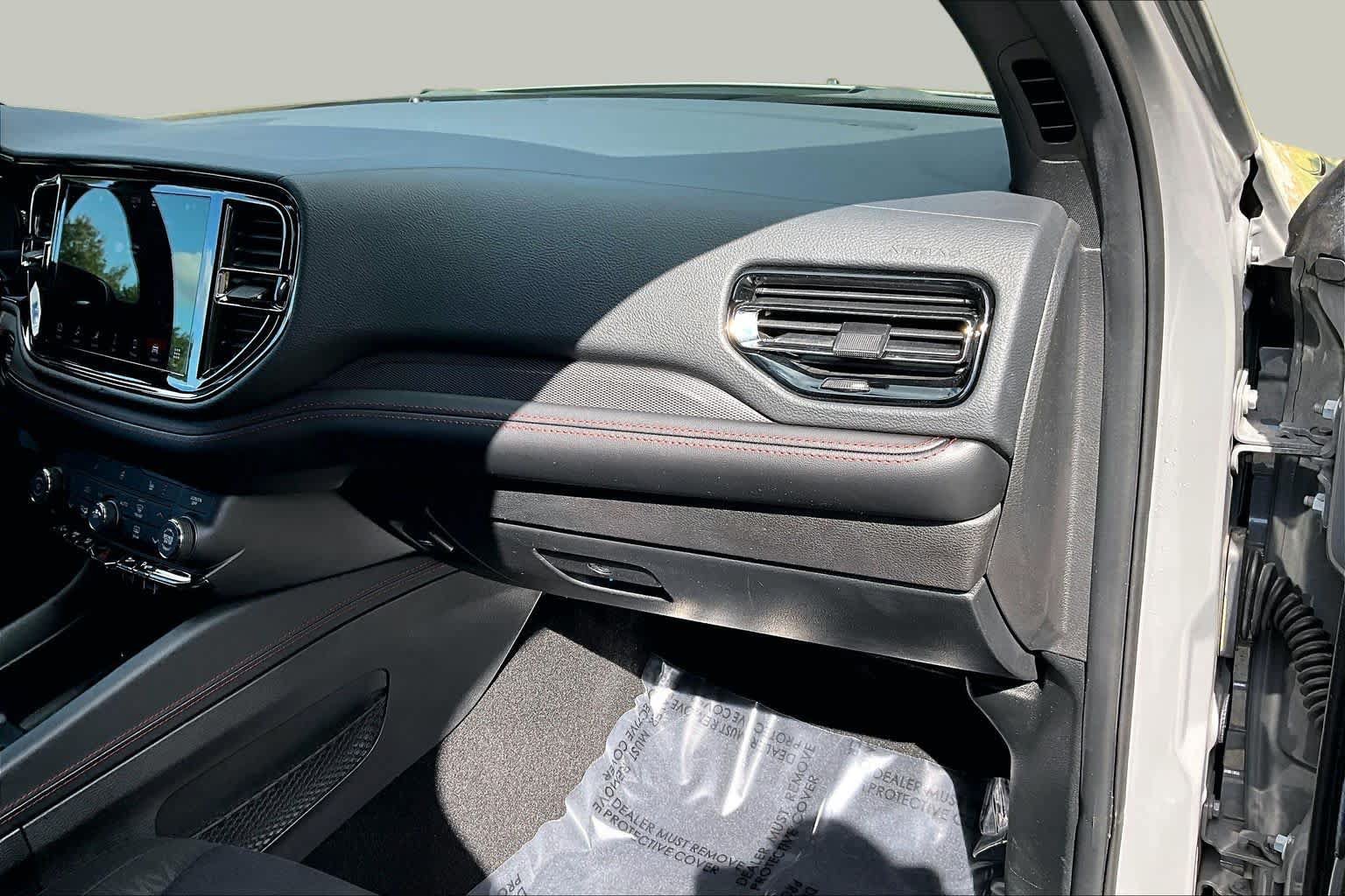 Used 2025 Dodge Durango GT AWD/4WD image 19