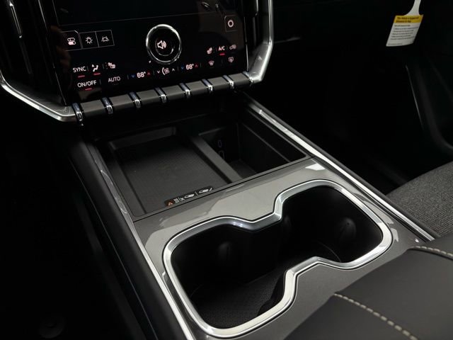 New 2026 GMC Acadia Elevation image 28