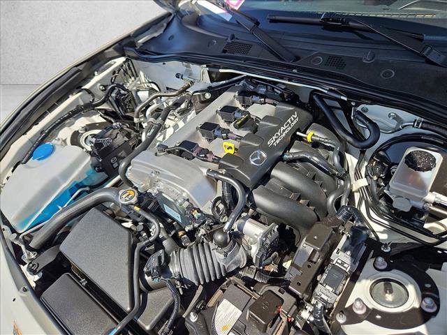 Used 2019 MAZDA MX-5 Miata RF Grand Touring RWD image 19