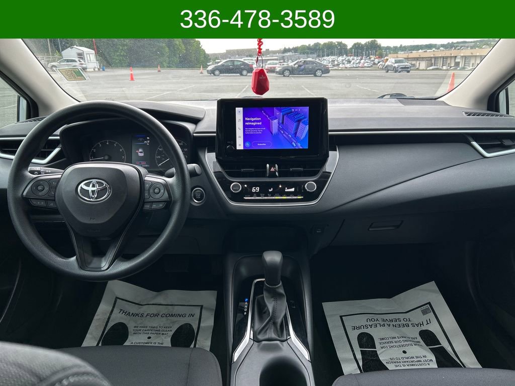 Used 2024 Toyota Corolla LE w/ LE Convenience Package FWD image 12