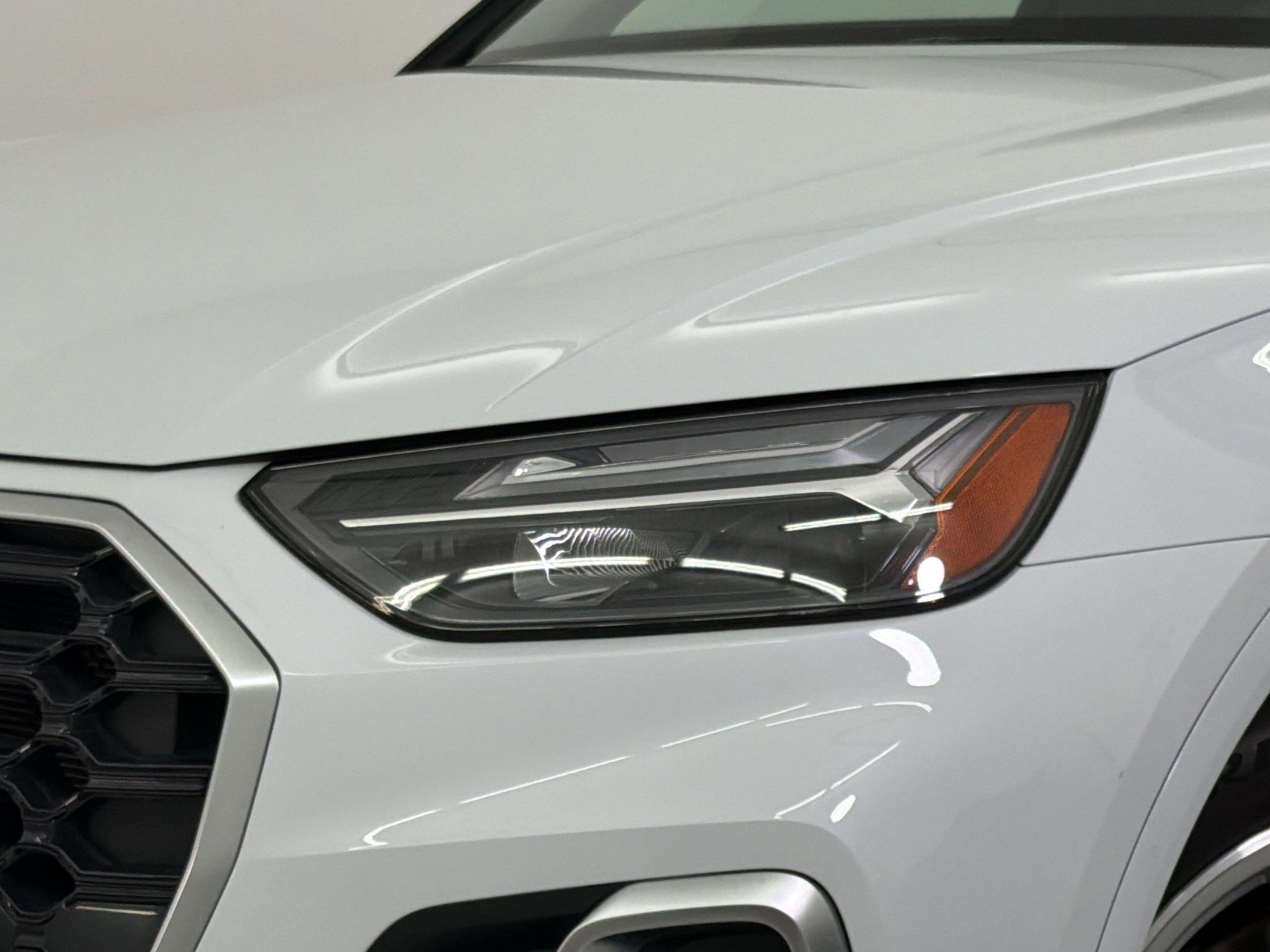 Used 2024 Audi Q5 e Premium AWD/4WD image 11