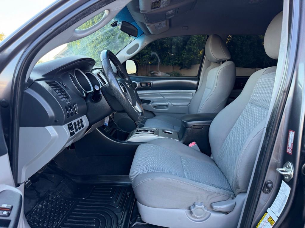 Used 2014 Toyota Tacoma 4x4 Double Cab image 19