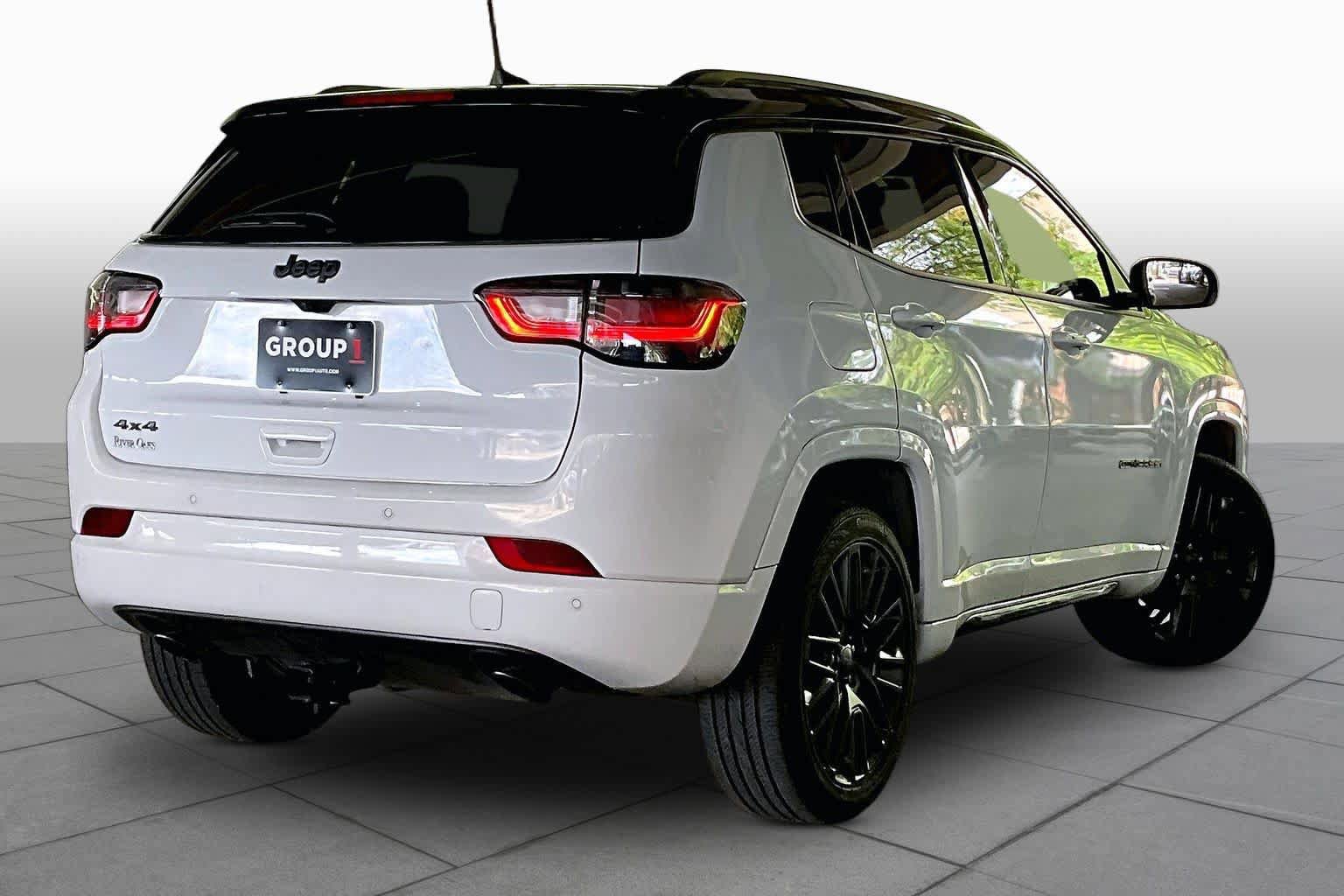 Used 2023 Jeep Compass High Altitude AWD/4WD image 12
