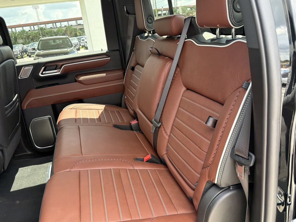 New 2026 GMC Sierra 2500 Denali Ultimate AWD/4WD image 13