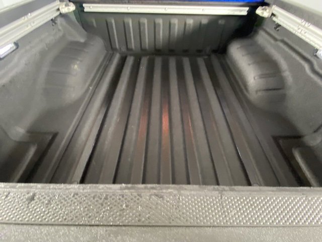 Used 2025 Nissan Frontier PRO-4X w/ Pro Convenience Package image 10