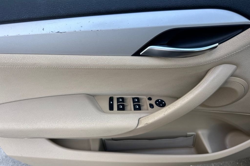 Used 2015 BMW X1 xDrive28i image 10