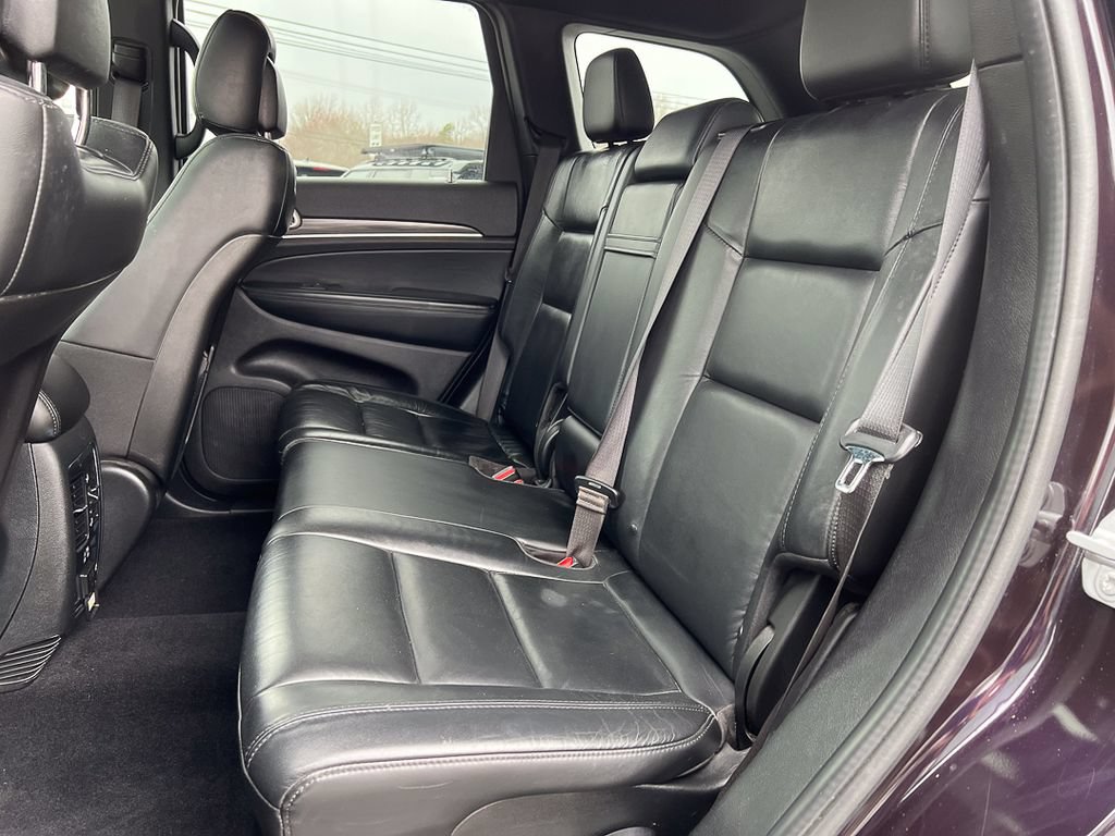 Used 2021 Jeep Grand Cherokee Limited AWD/4WD image 29