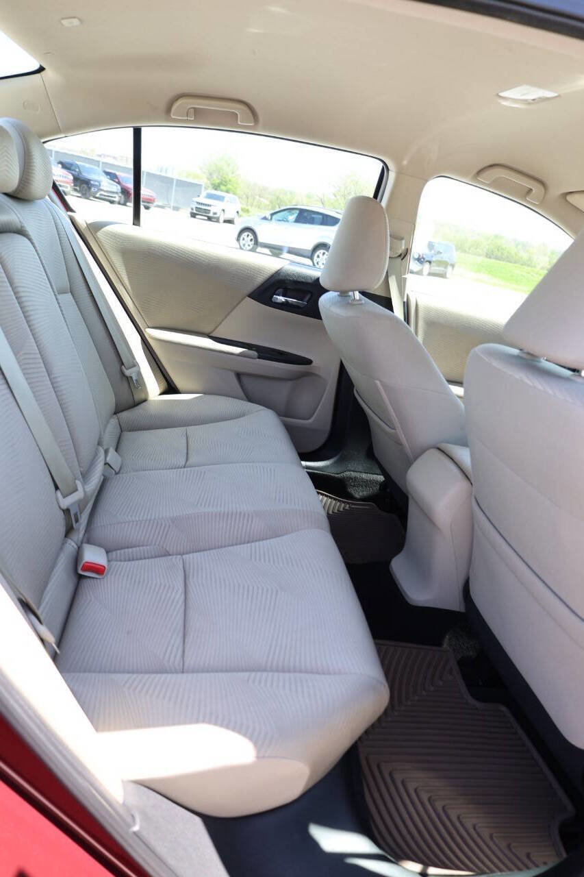 Used 2015 Honda Accord LX image 16