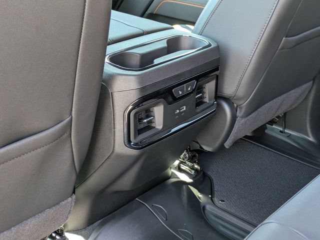 New 2026 GMC Sierra 1500 AT4 w/ AT4 Premium Package AWD/4WD image 30