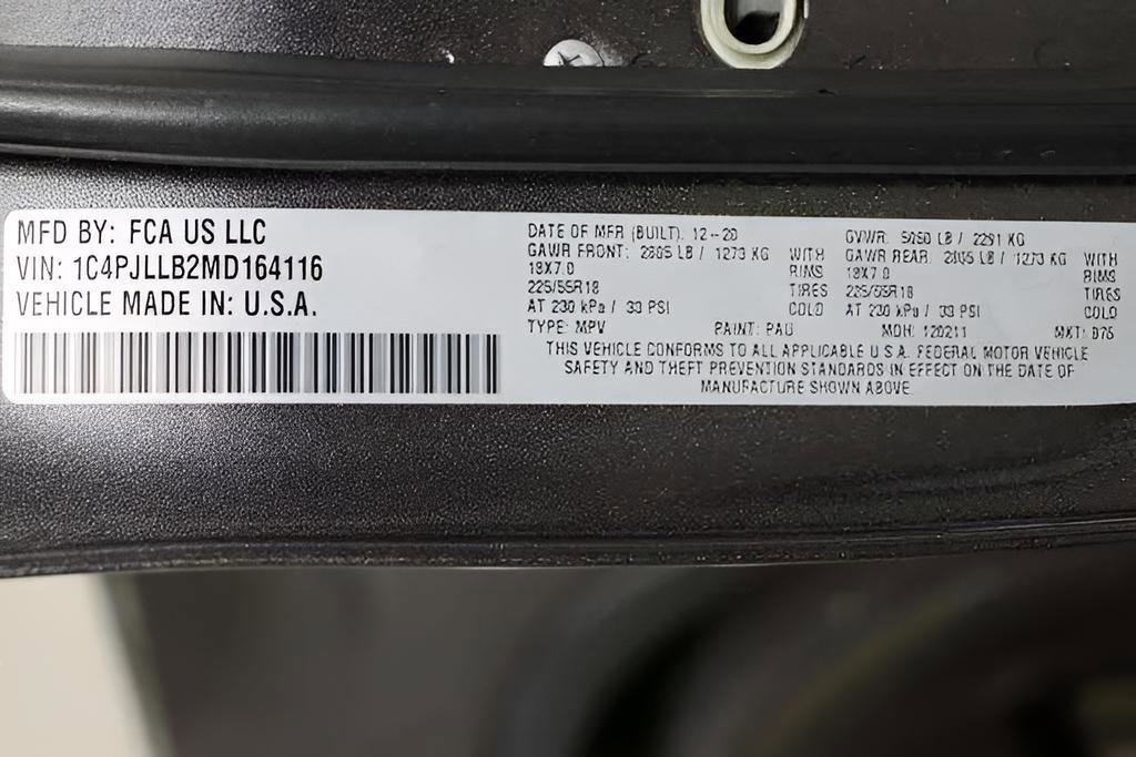 Used 2021 Jeep Cherokee Latitude Plus FWD image 14