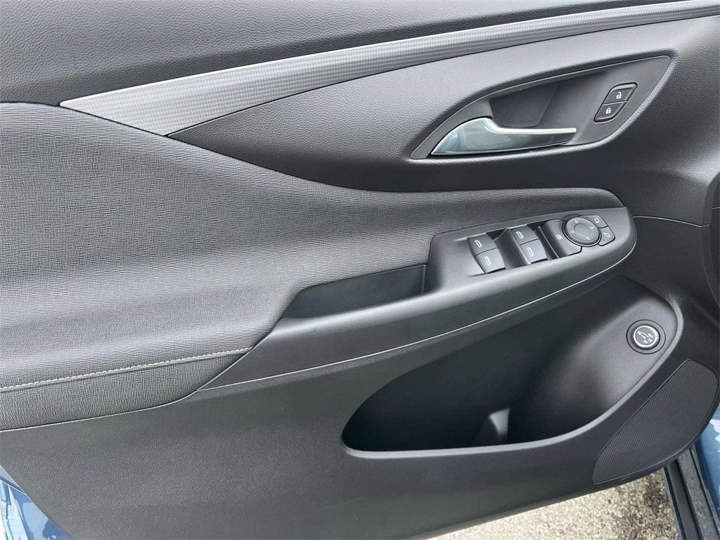 New 2026 Buick Envista Avenir image 19