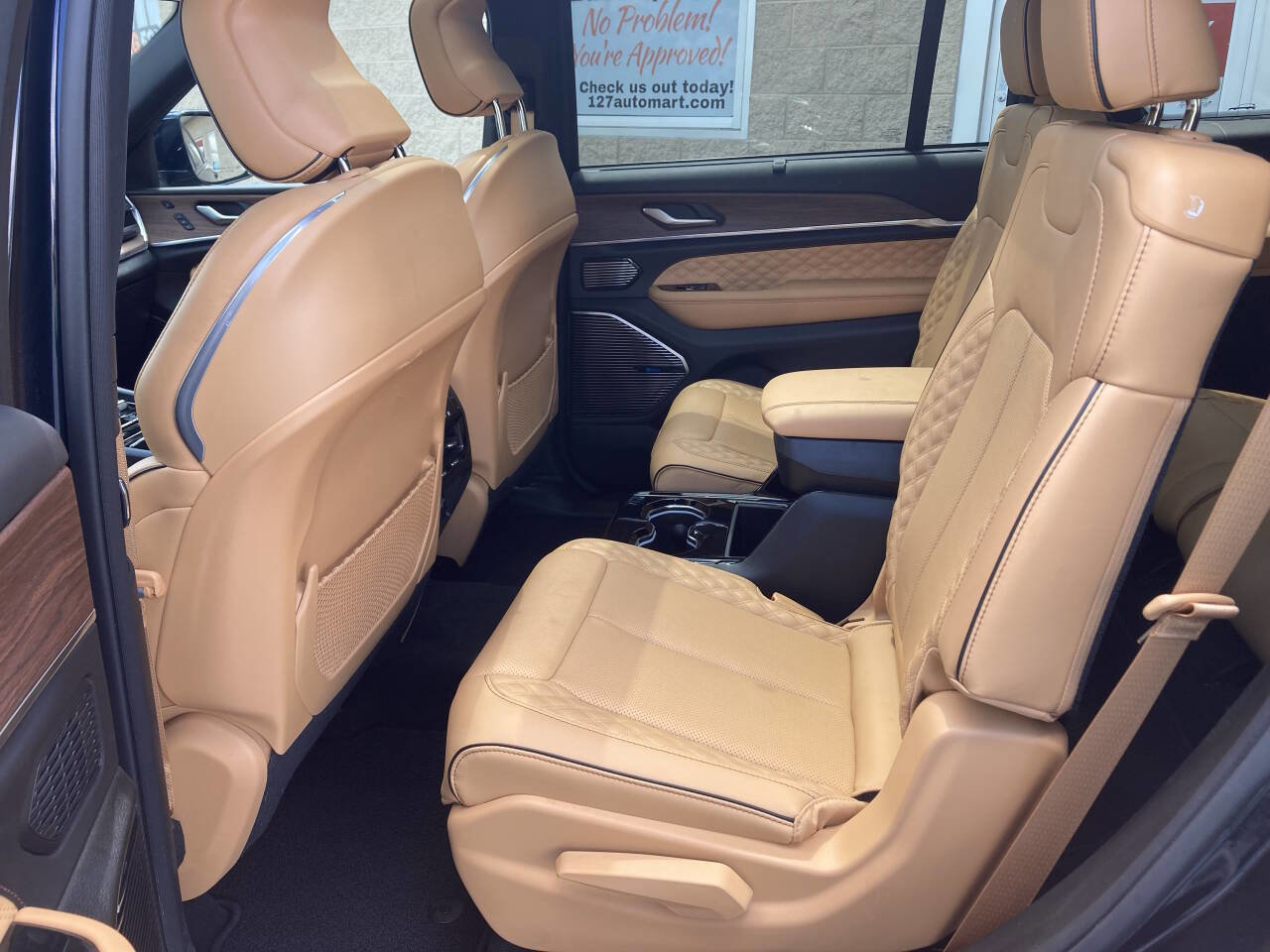 Used 2023 Jeep Grand Cherokee L Summit w/ Advanced Protech Group IV image 14