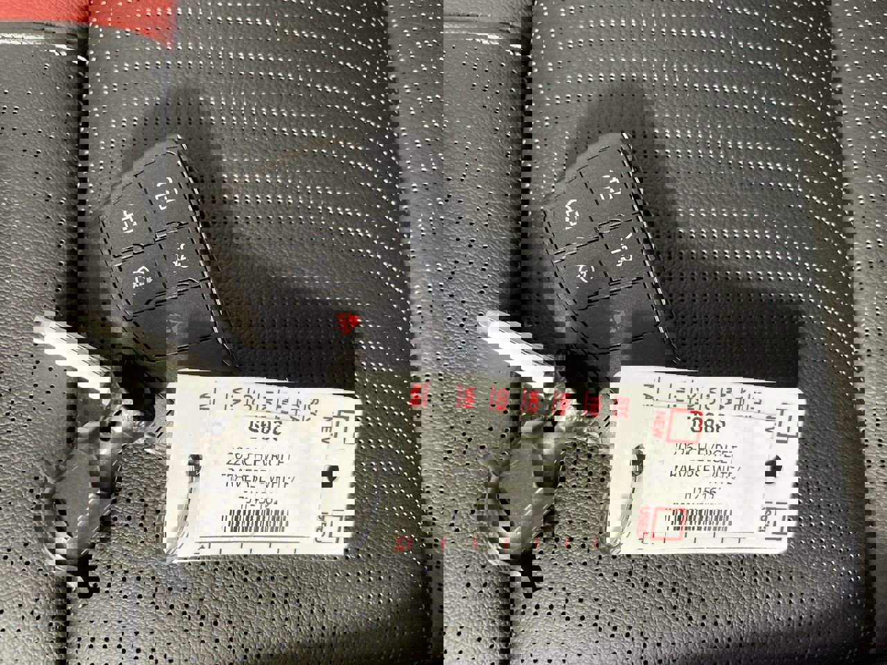 New 2026 Chevrolet Traverse RS w/ LPO, Floor Liner Package image 97