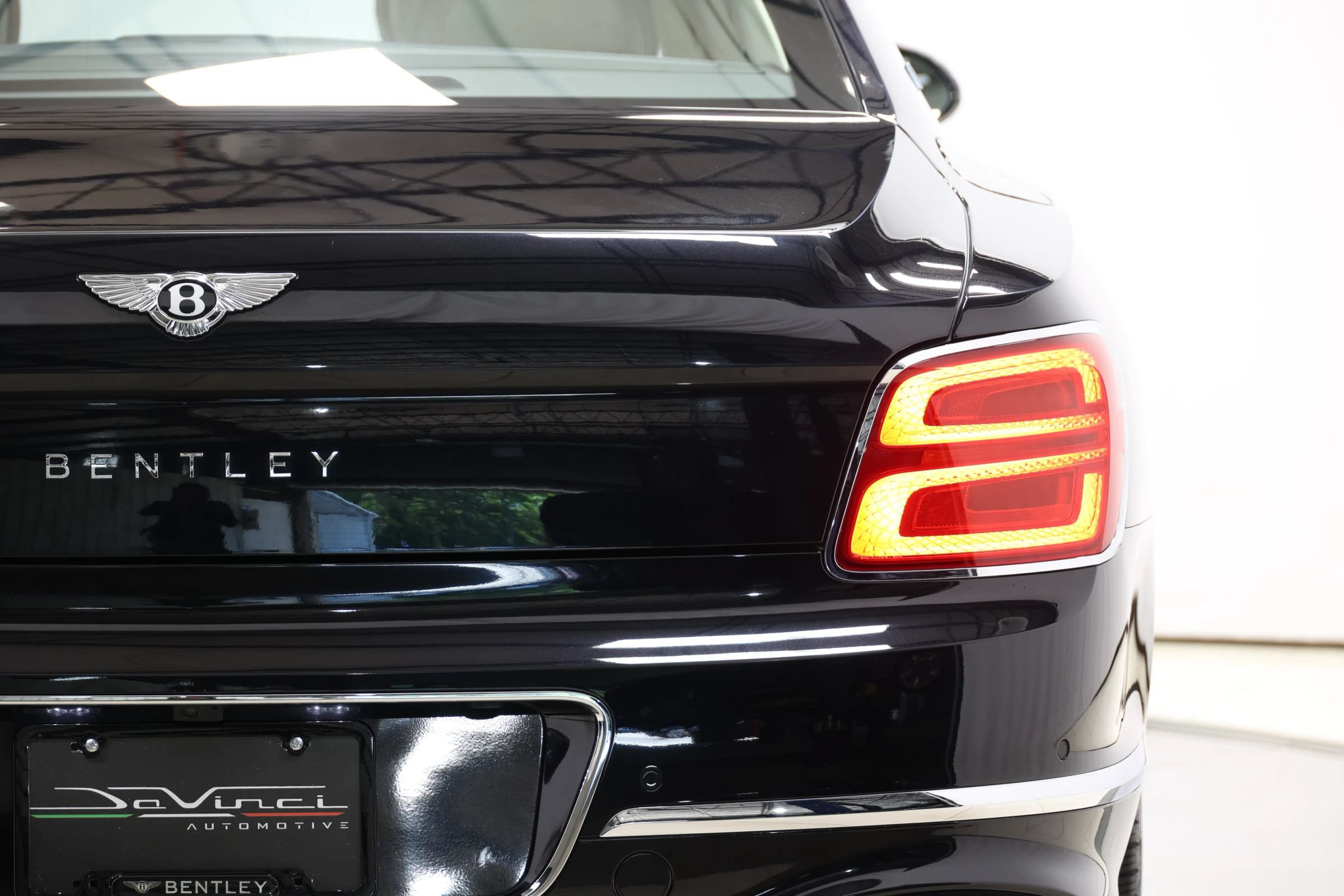 Used 2020 Bentley Flying Spur W12 w/ First Edition Specification AWD/4WD image 71