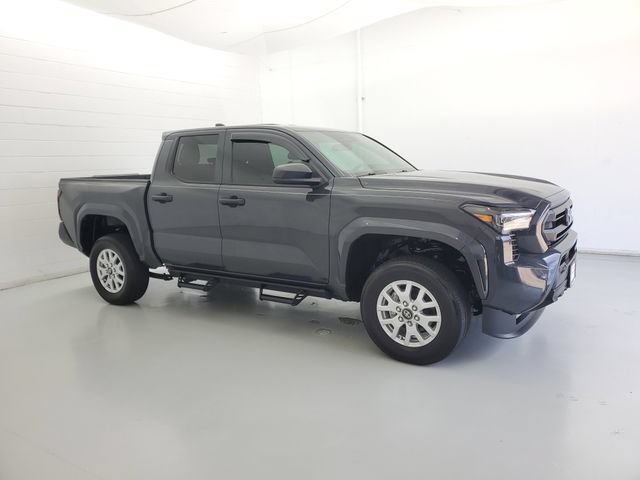 Used 2024 Toyota Tacoma SR w/ SR Upgrade Package RWD image 4